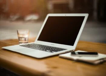 Cel mai bun laptop pentru birou