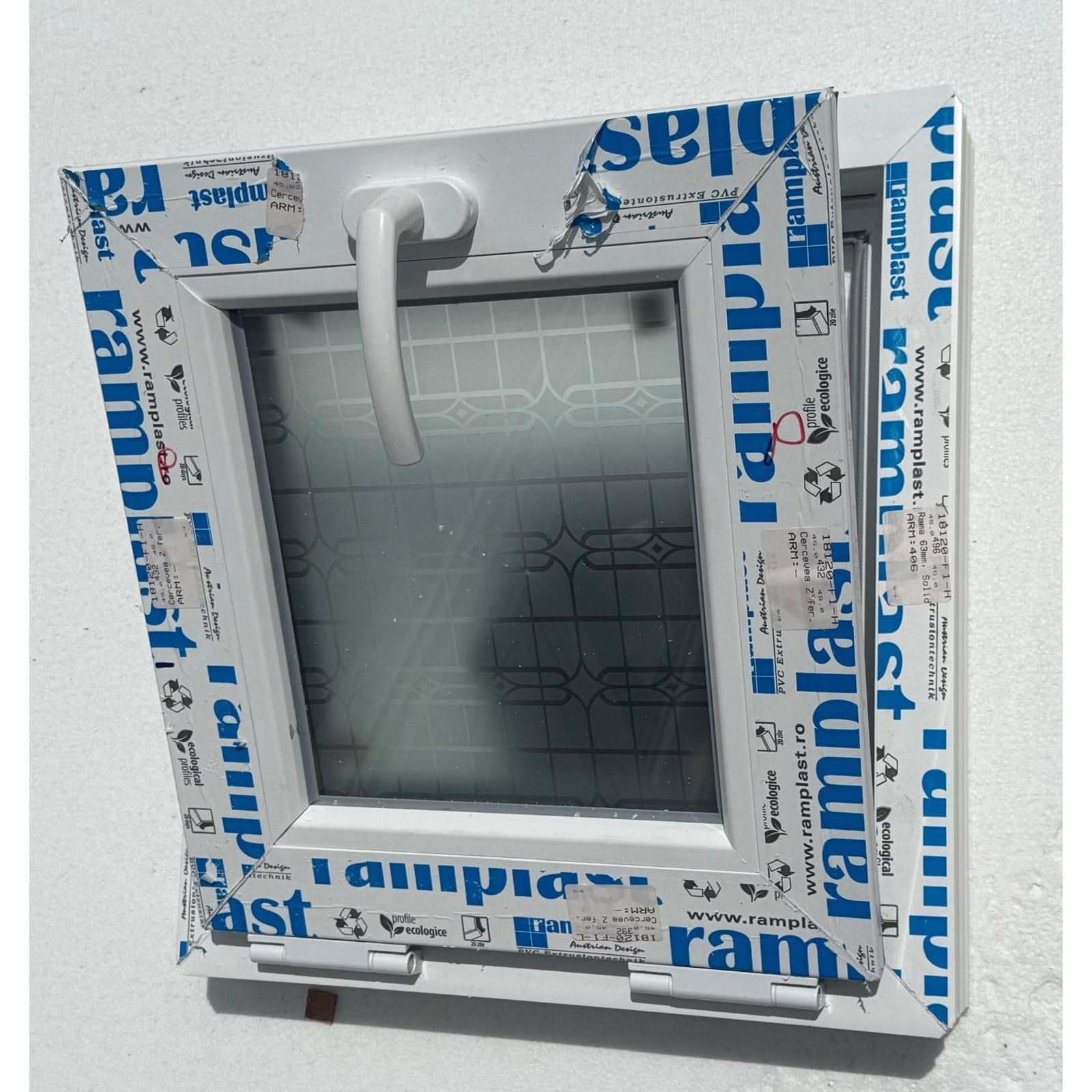 Fereastra termopan PVC Ramplast deschidere basculant