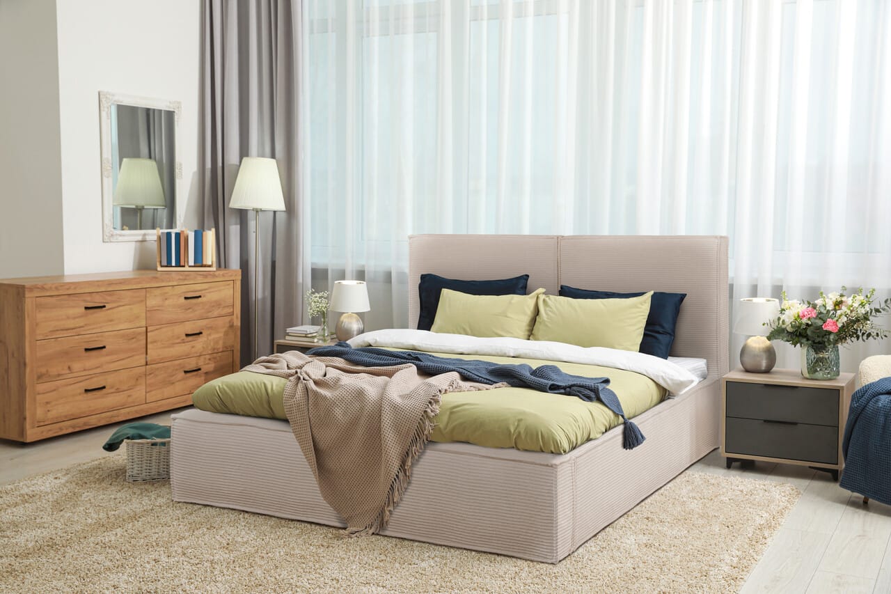 Pat tapitat Austin, somiera rabatabila, spatiu depozitare, bej Pat tapitat Austin, somiera rabatabila, spatiu depozitare, bej