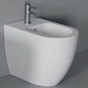 Bideu din portelan montat pe pardoseala