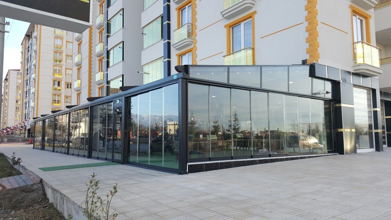 Sistem de inchidere din sticla tip Sliding Sistem de inchidere din sticla tip Sliding