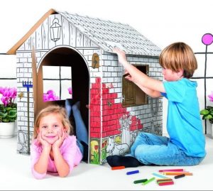 Casuta de joaca din carton e1565159611839