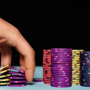 Jeatoane poker material de calitate Jeatoane poker material de calitate