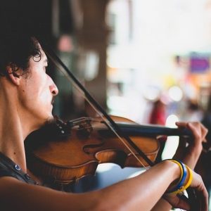 Interpret vioara acustica clasica