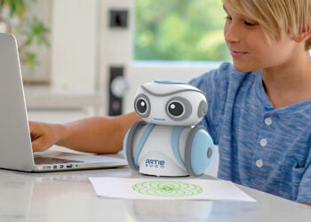 Cel mai bun robot de jucărie educativ