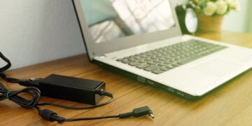 Cel mai bun incarcator pentru laptop