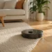 Aspirator robot pentru covoare: criterii clare și recomandări practice 5 Aspirator robot pe covor în living